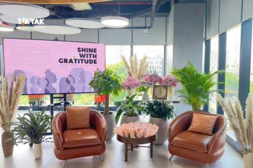 Tiktak coworking space tổ chức sự kiện ấm cúng nhằm tri ân tôn vinh phái đẹp