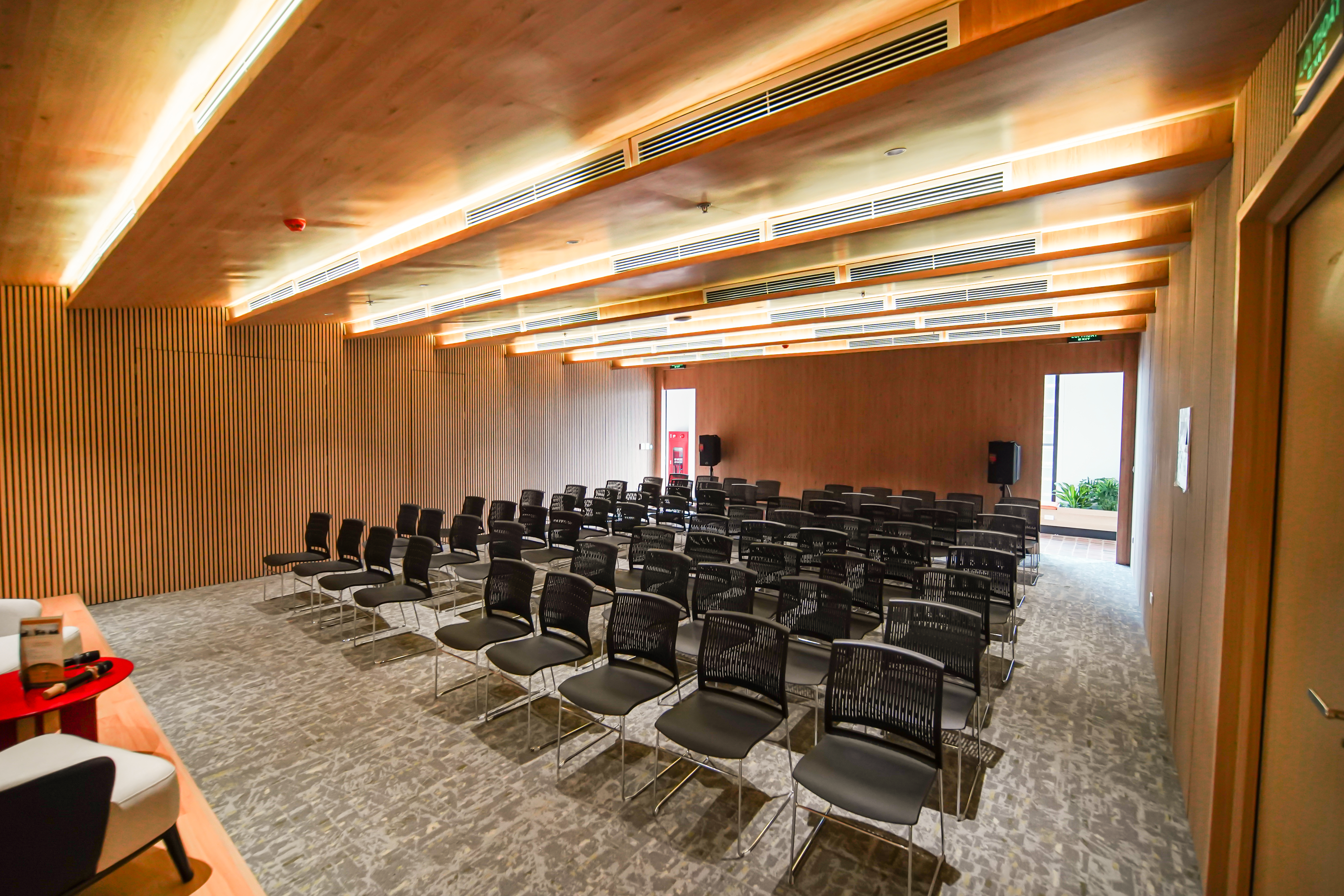 Khu vực coworking – Tầng 11